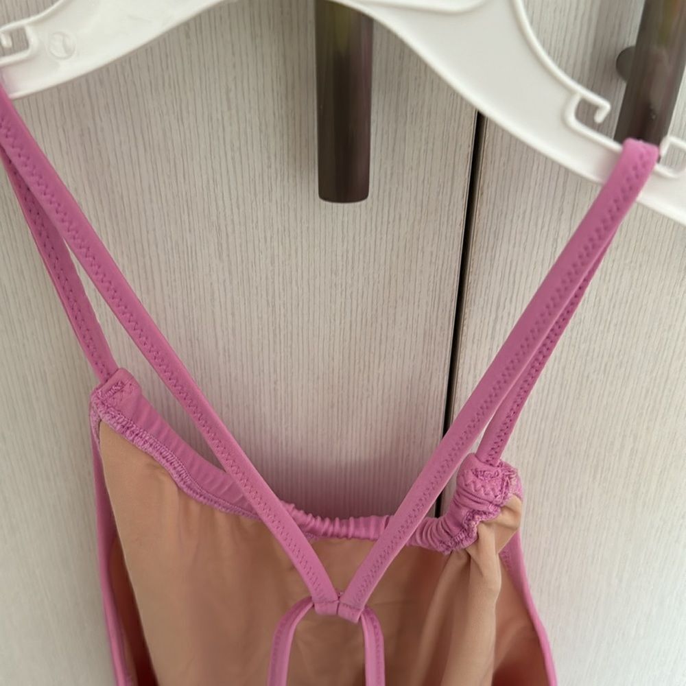 Swimsuit 🩱 - Picture 6 of 7